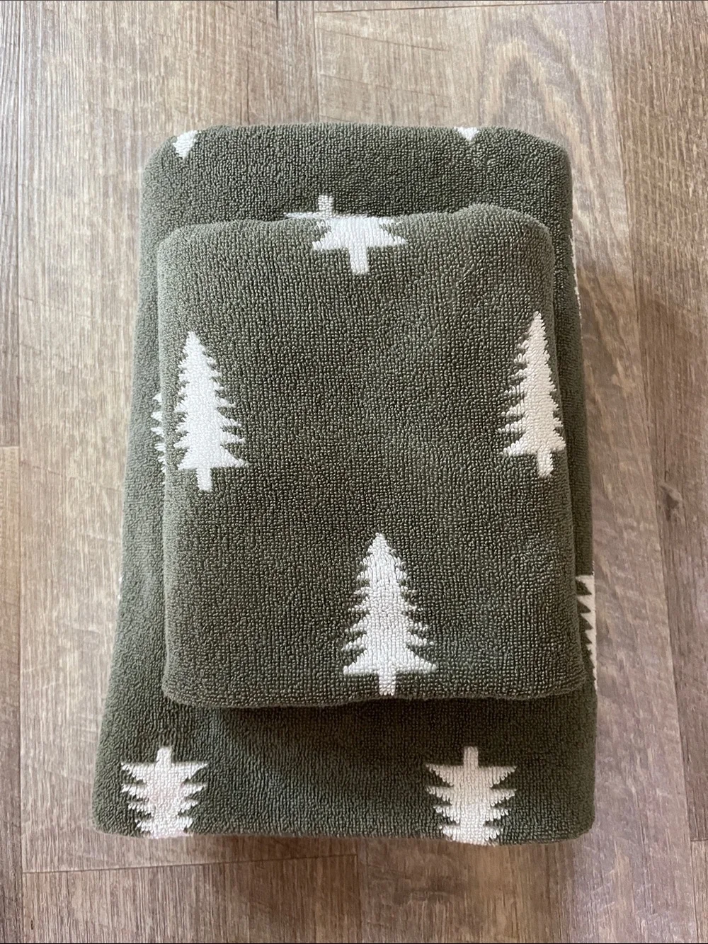 •| pottery barn jacquard towel